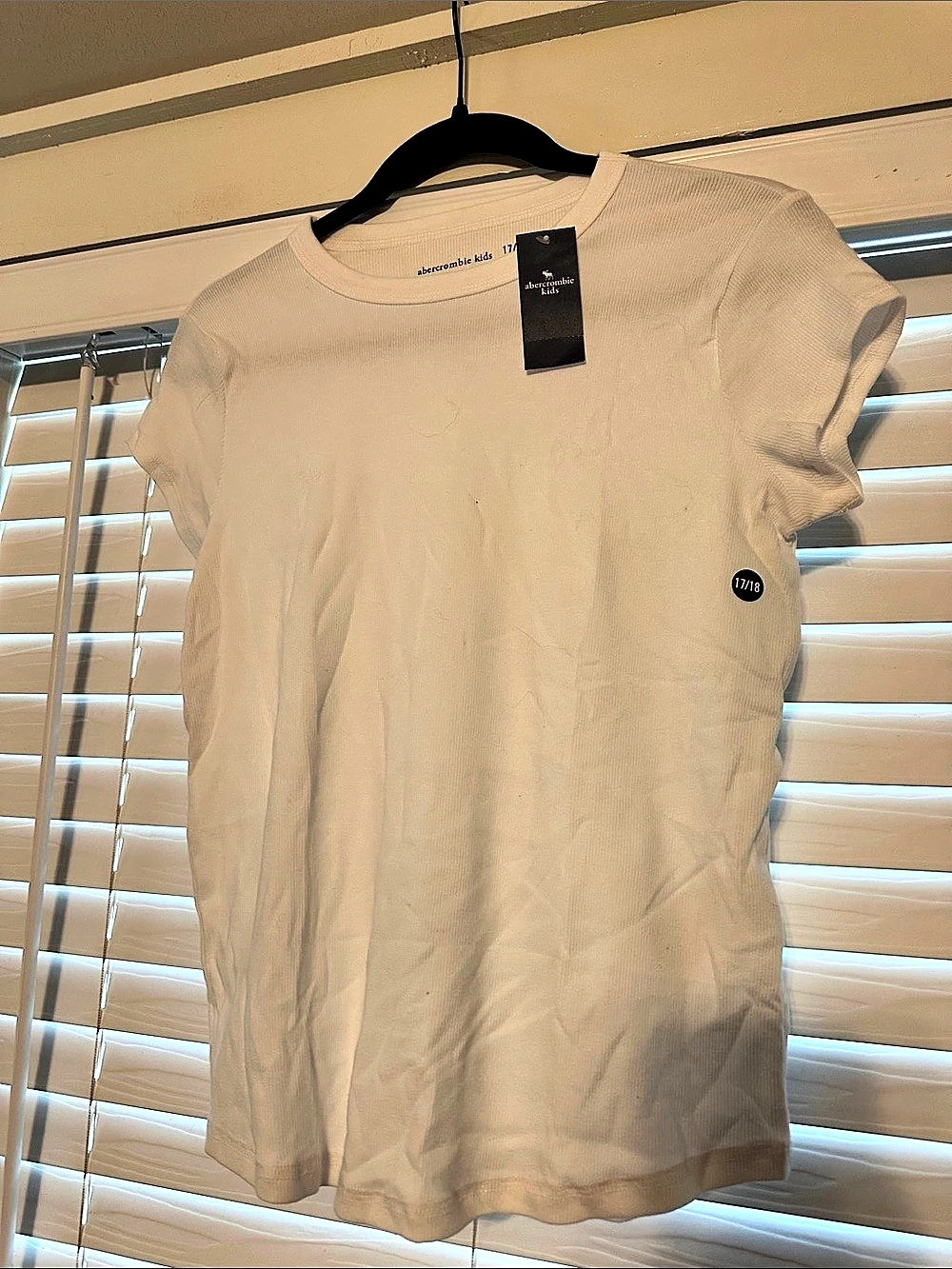 Abercrombie Kids Girls White T-Shirt Size 7/8 NWT